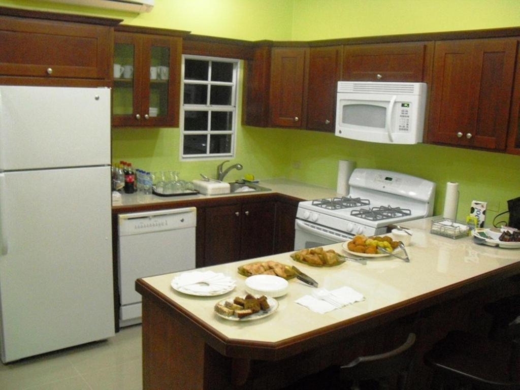 Piarco Village Suites Kültér fotó