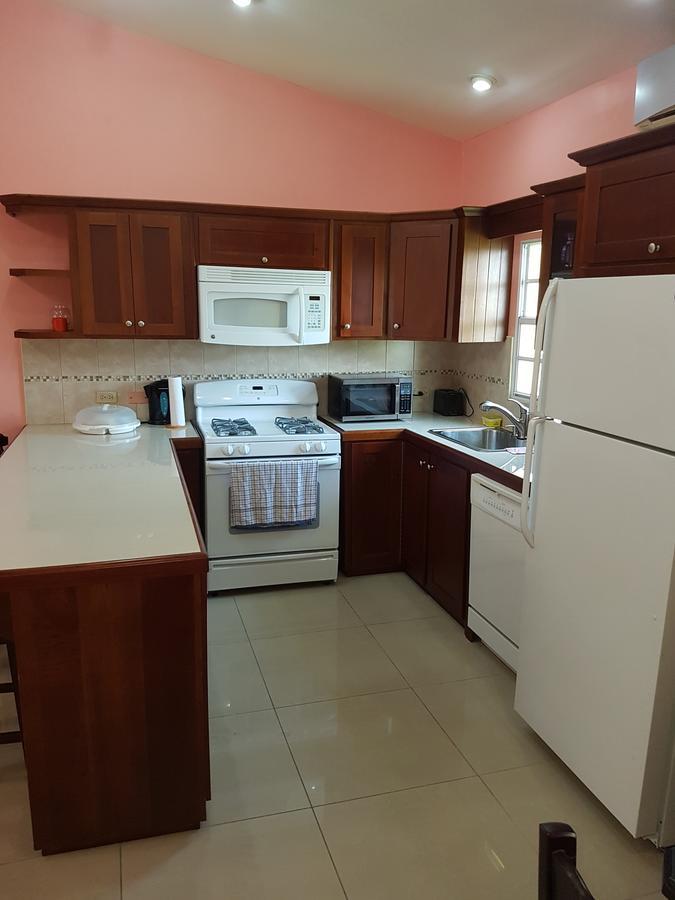 Piarco Village Suites Kültér fotó